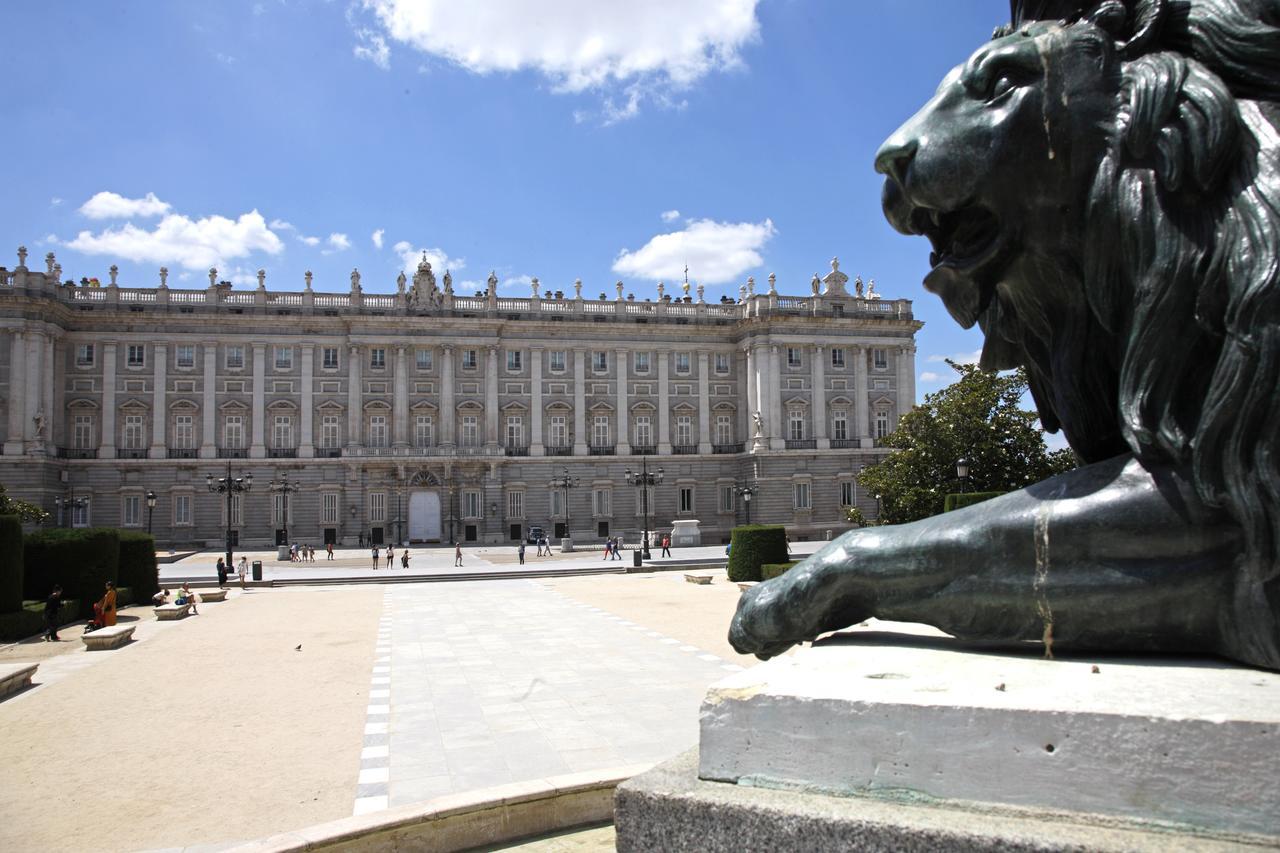 Opera Suites Madrid Exterior foto
